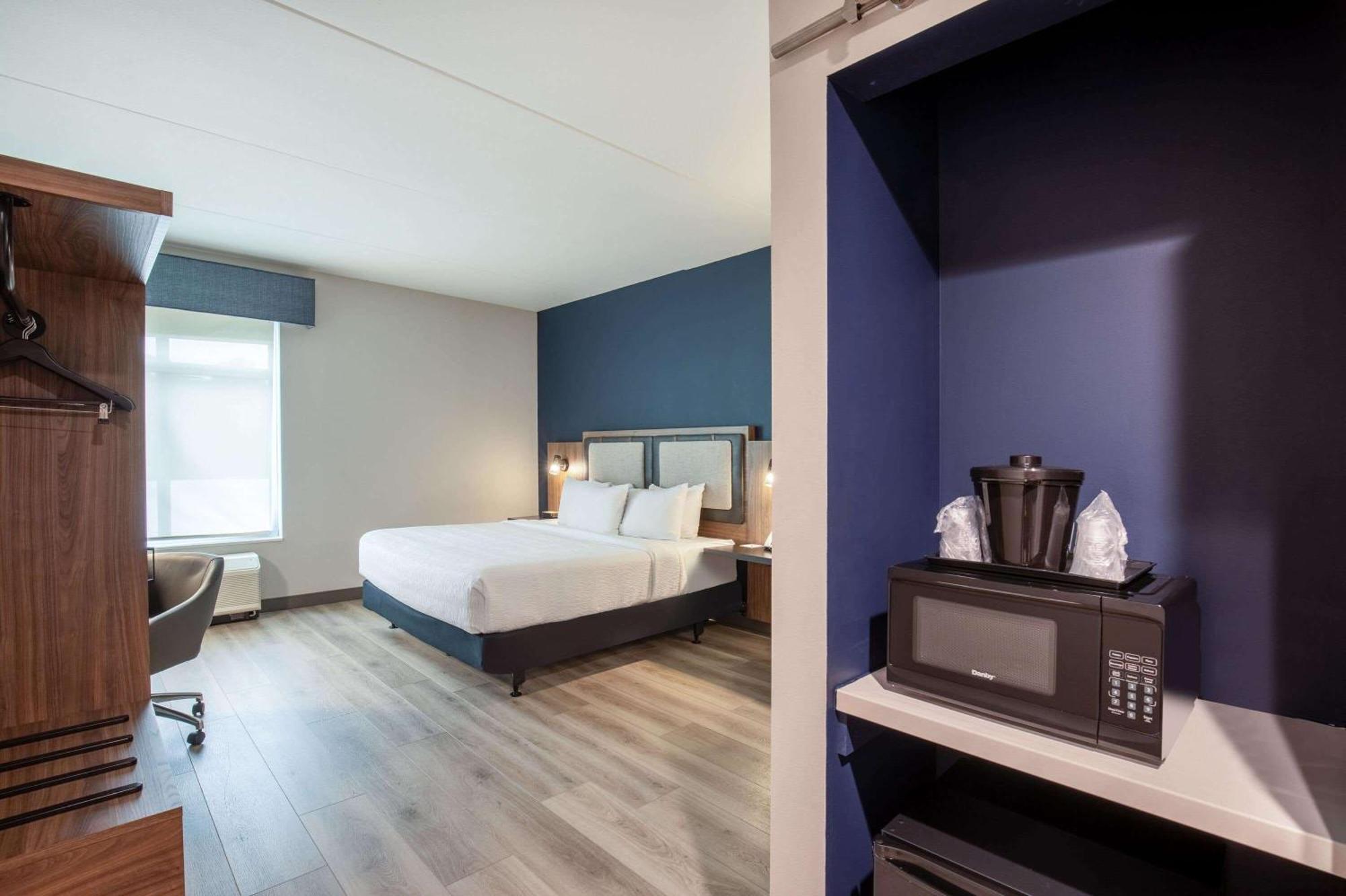 La Quinta Inn & Suites By Wyndham Chattanooga Downtown/South エクステリア 写真