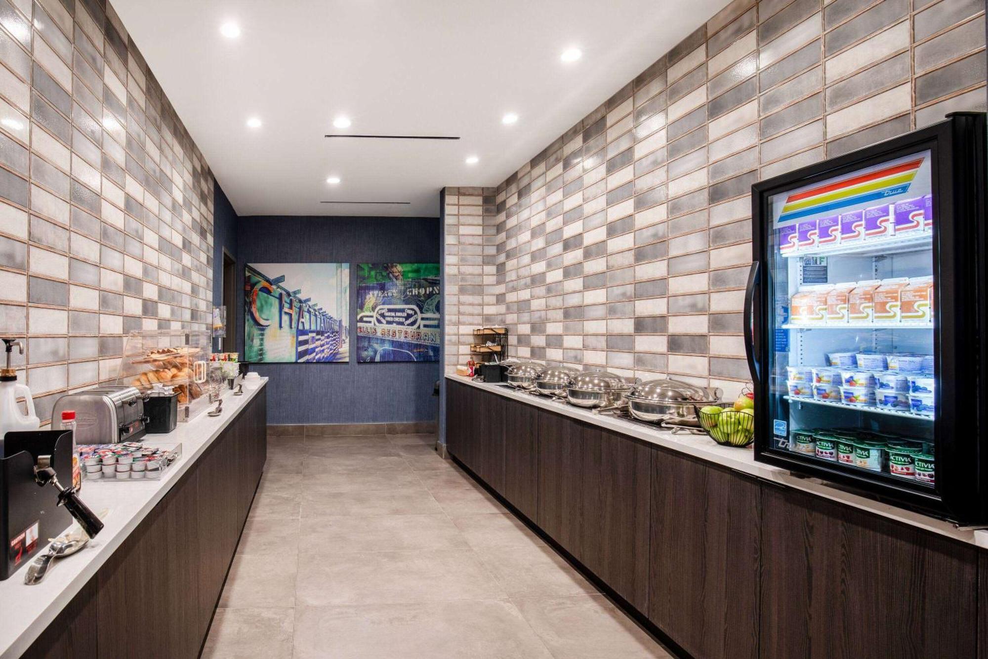 La Quinta Inn & Suites By Wyndham Chattanooga Downtown/South エクステリア 写真
