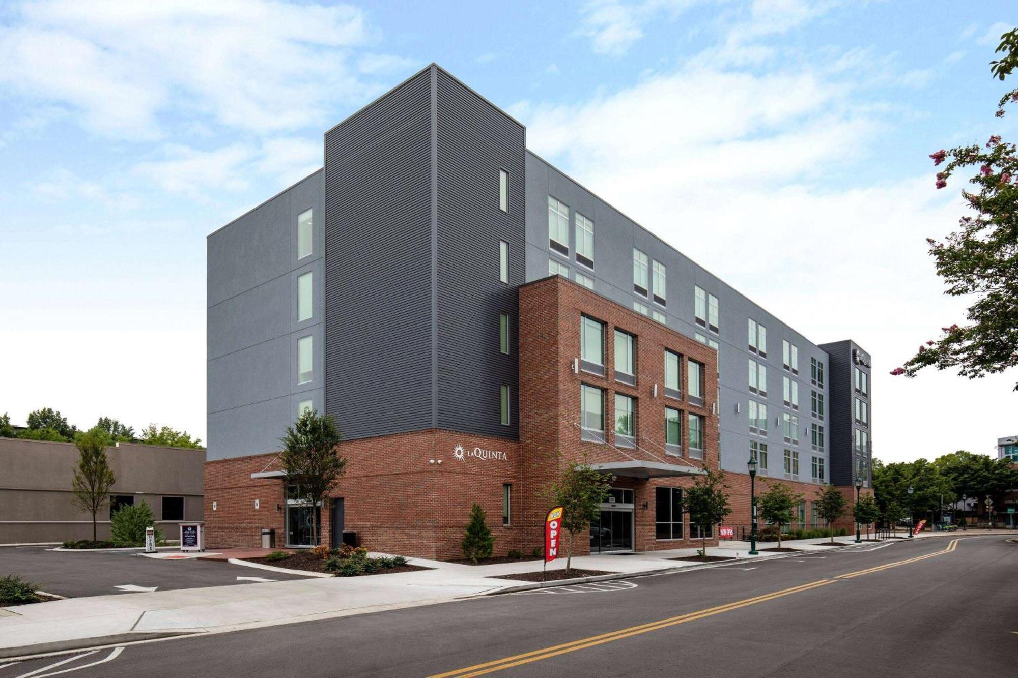 La Quinta Inn & Suites By Wyndham Chattanooga Downtown/South エクステリア 写真